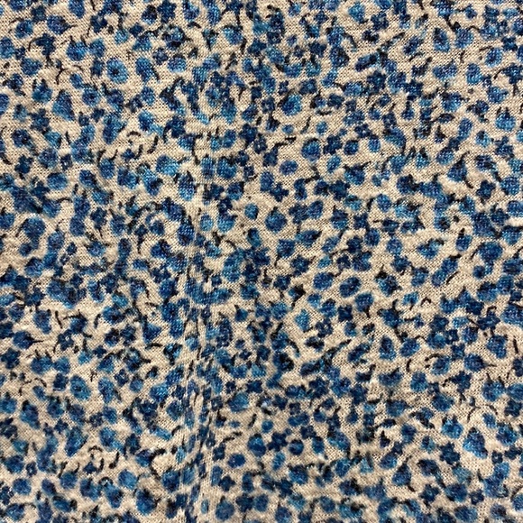 Casual Loft Linen Collection top - Picture 2 of 3